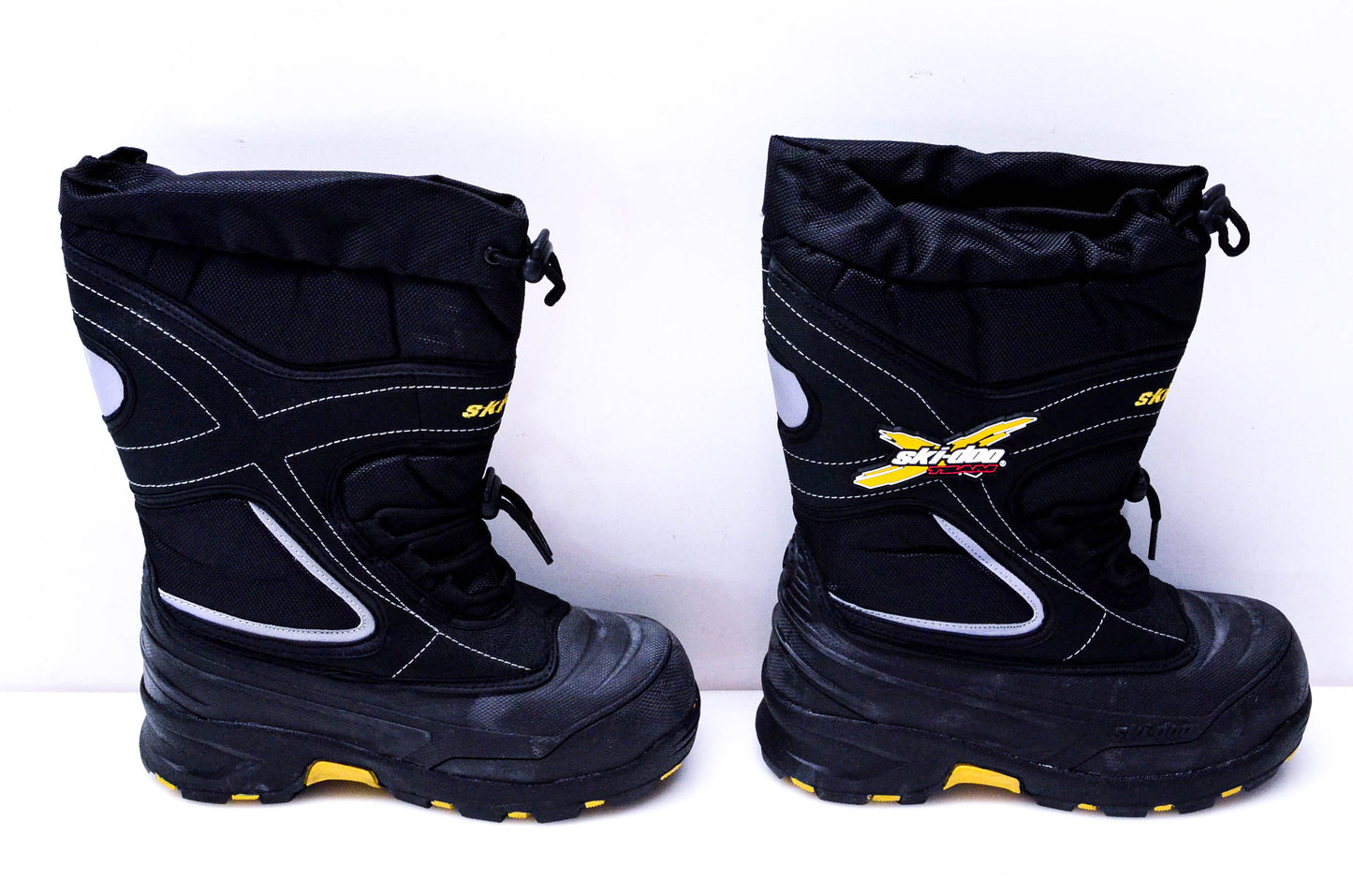 New Aftermarket 4441942390 Teen Size 4 X-Team Boots NOS