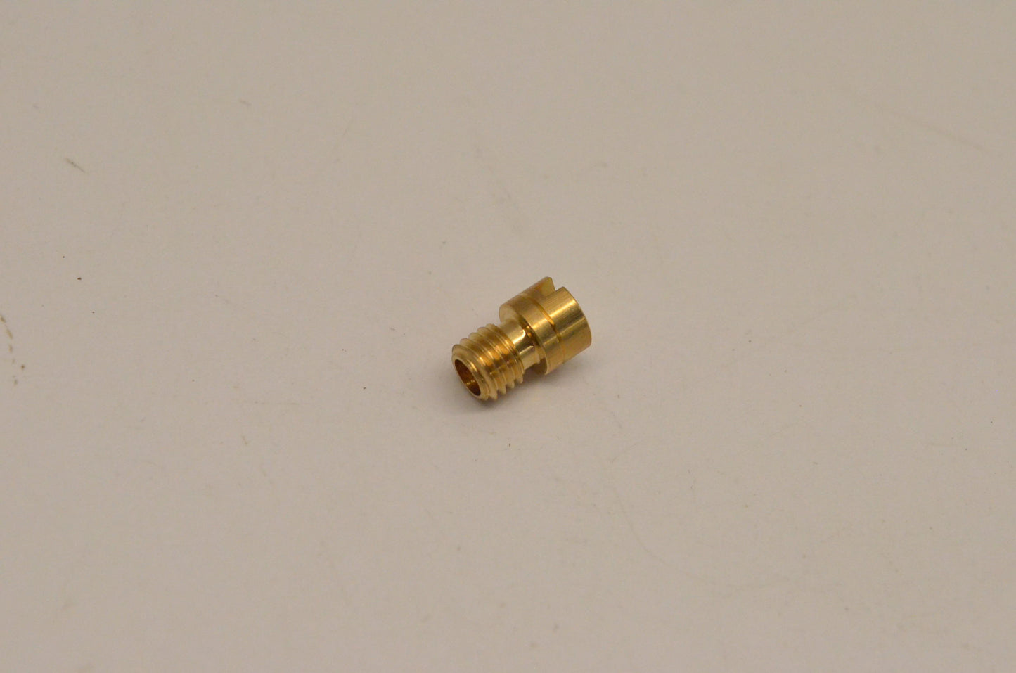 New OEM Arctic Cat 0693-054 Main Jet (67.5) 2500GD NOS