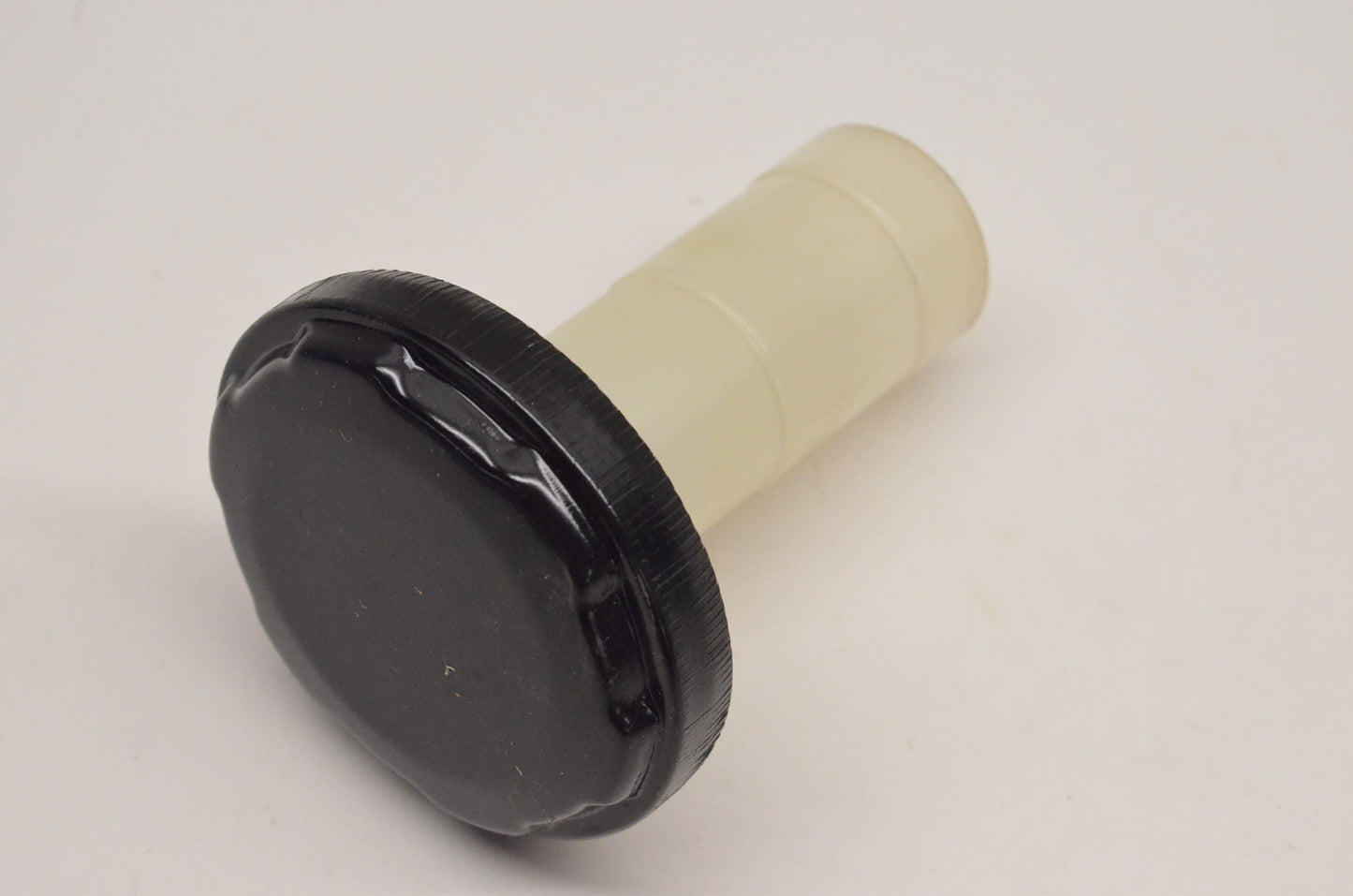 New OEM Arctic Cat 0691-711 Cap 750G NOS