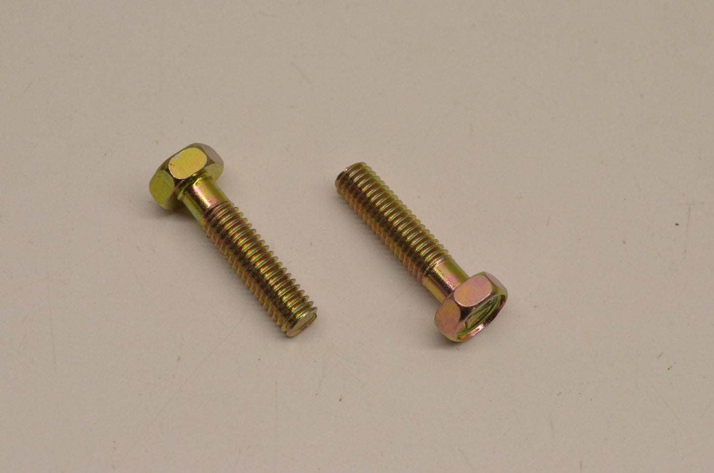 New OEM Arctic Cat 3003-086 Bolt Qty 2 NOS