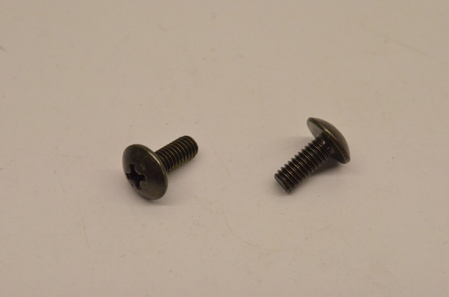 New OEM Arctic Cat 3004-566 Screw Qty 2 NOS