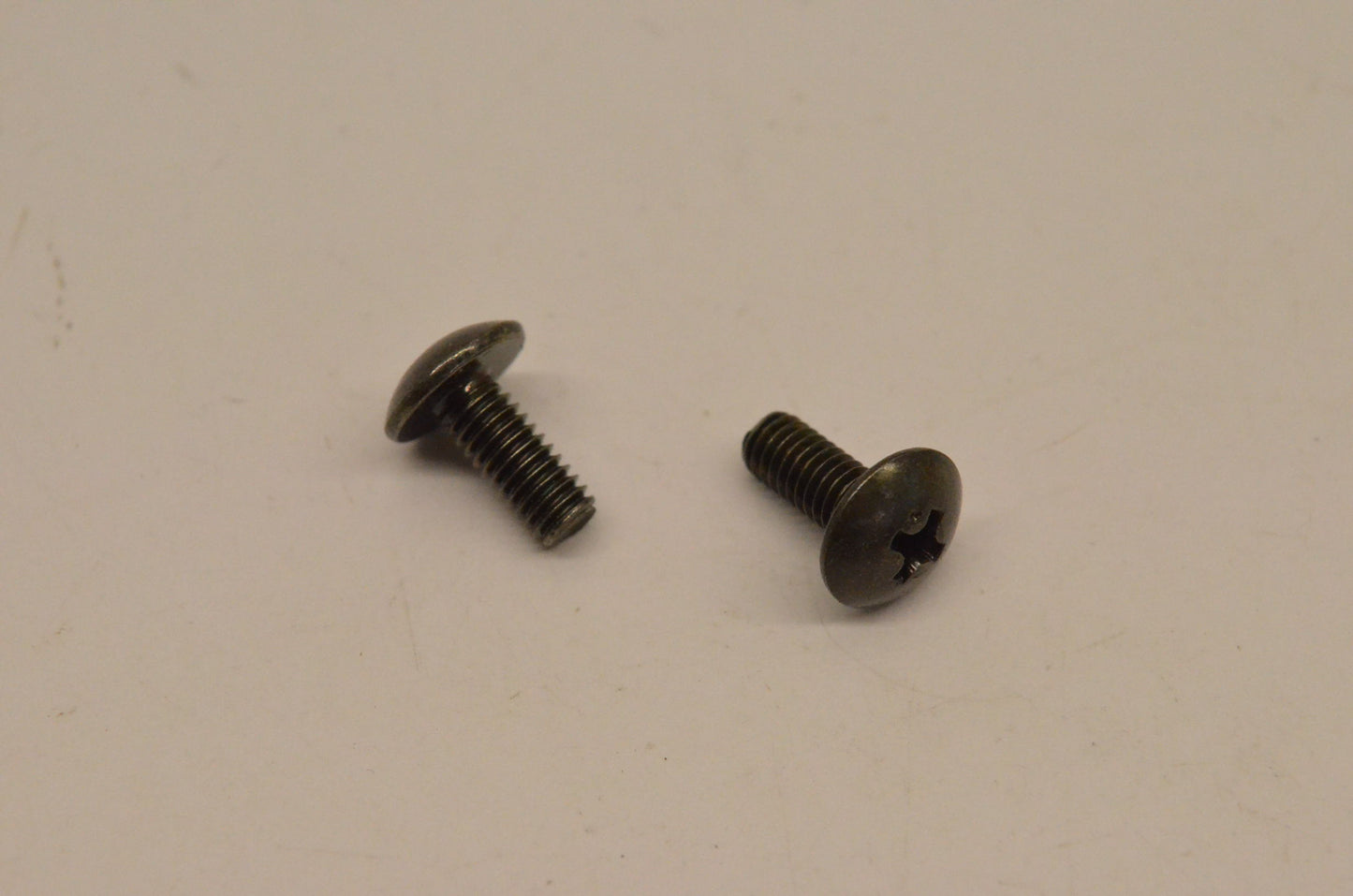 New OEM Arctic Cat 3004-566 Screw Qty 2 NOS