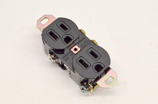 New OEM Arctic Cat 0691-208 Receptacle 1400G 1800G 4000G2 4000GD NOS