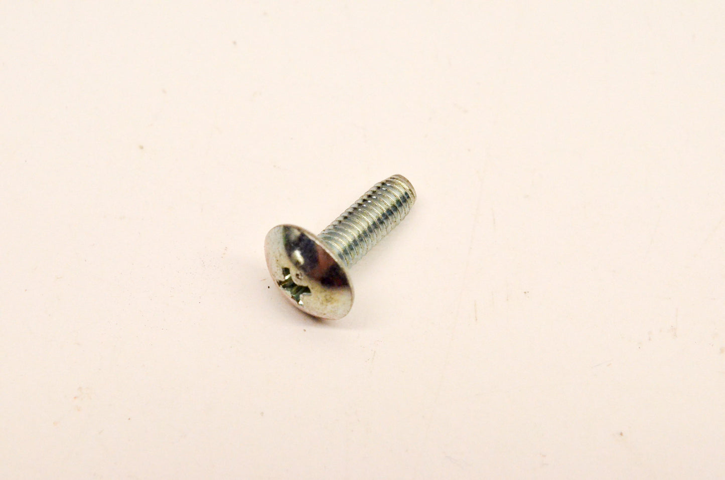 New OEM Arctic Cat 0691-014 Screw L:16H 5mm NOS