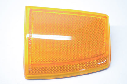 New OEM Ford E9TZ15A201B Lamp NOS