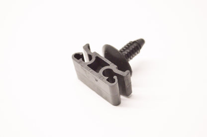 New OEM Ford XF222B223AA, XF222B223AASUB Clip NOS