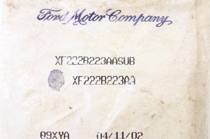 New OEM Ford XF222B223AA, XF222B223AASUB Clip NOS