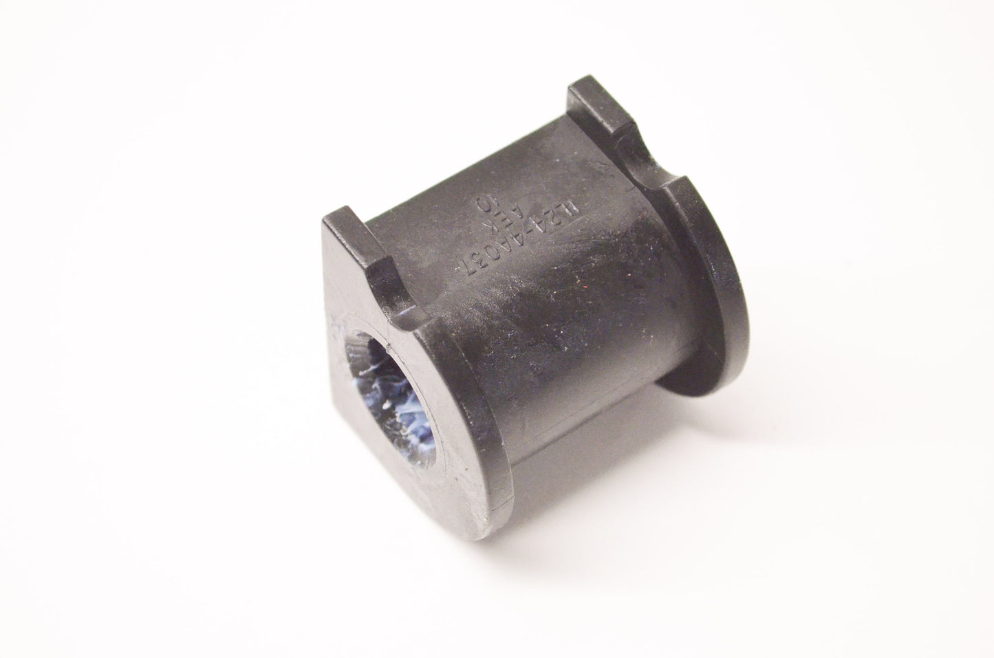 New OEM Ford 1L2Z5493CA, 3L2Z5493CA Rear Stabilizer Bar Bushing Insulator NOS