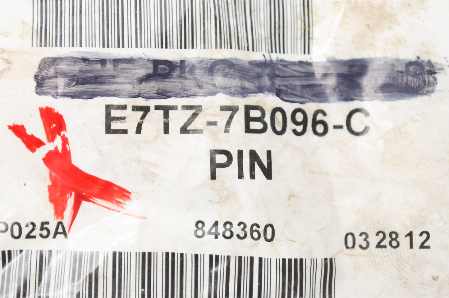 New OEM Ford E7TZ7B096C Straight Pin NOS
