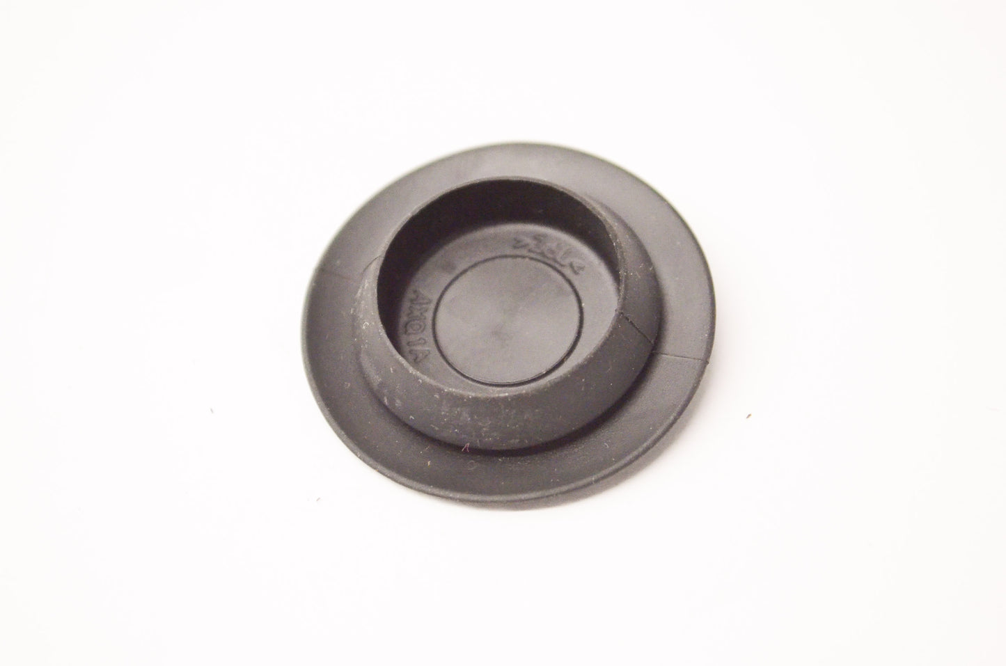 New OEM Ford W709073S300 Grommet NOS