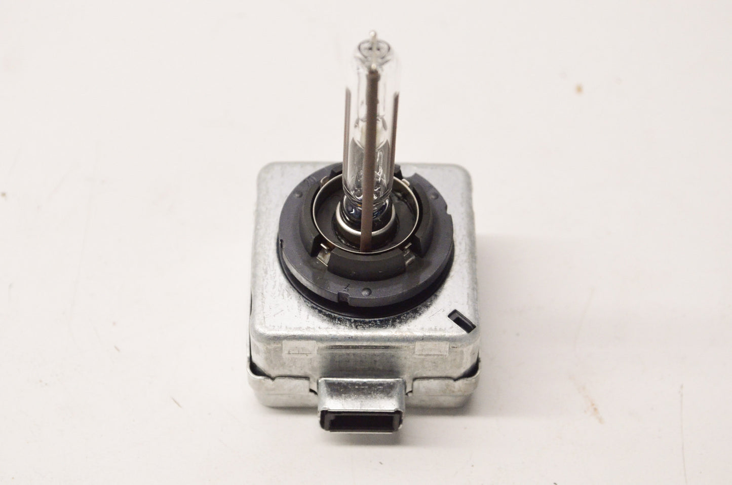 New OEM Ford 2U5Z13N021BA Bulb NOS