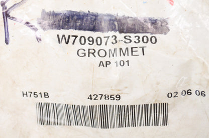 New OEM Ford W709073S300 Grommet NOS