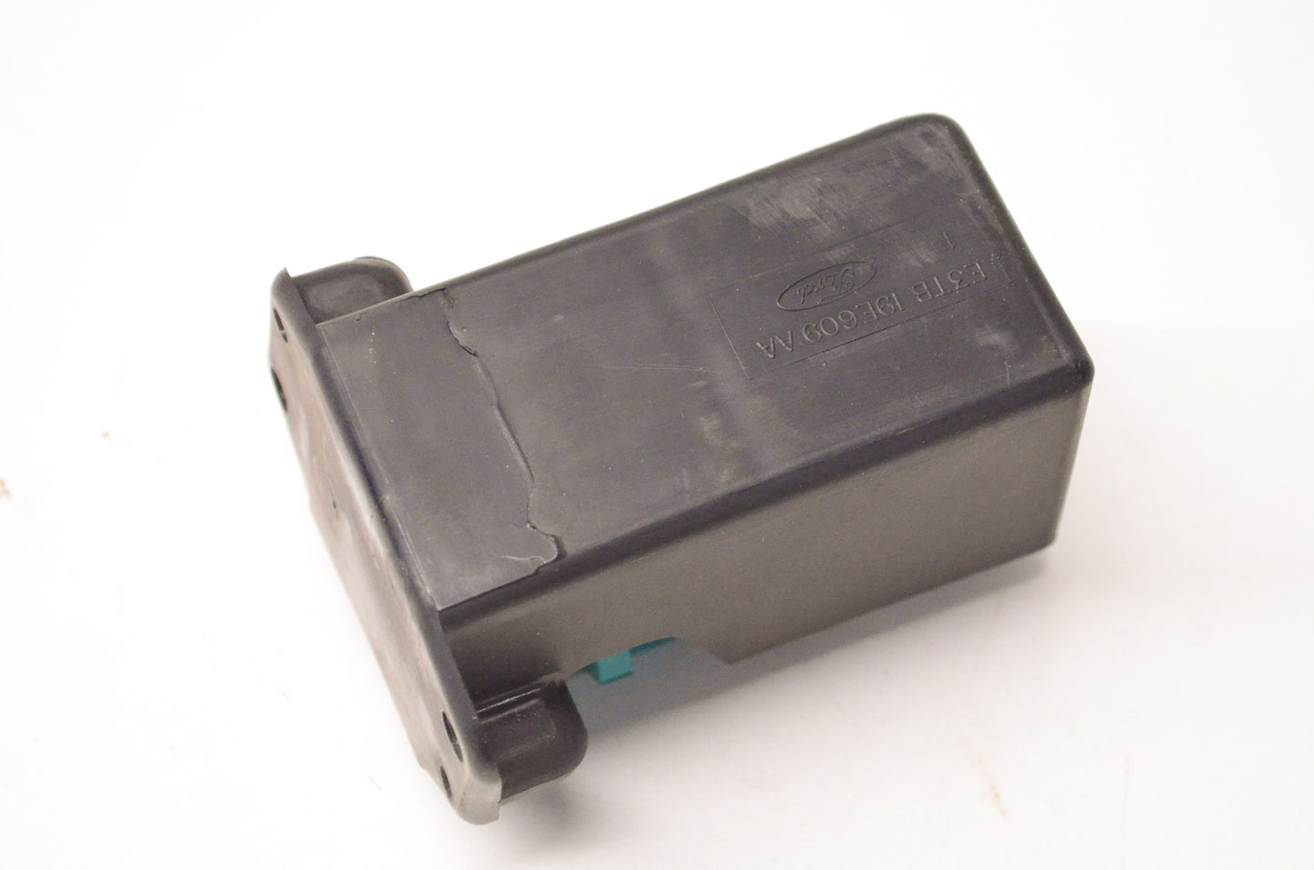 New OEM Ford E4TZ9C392B Relay NOS