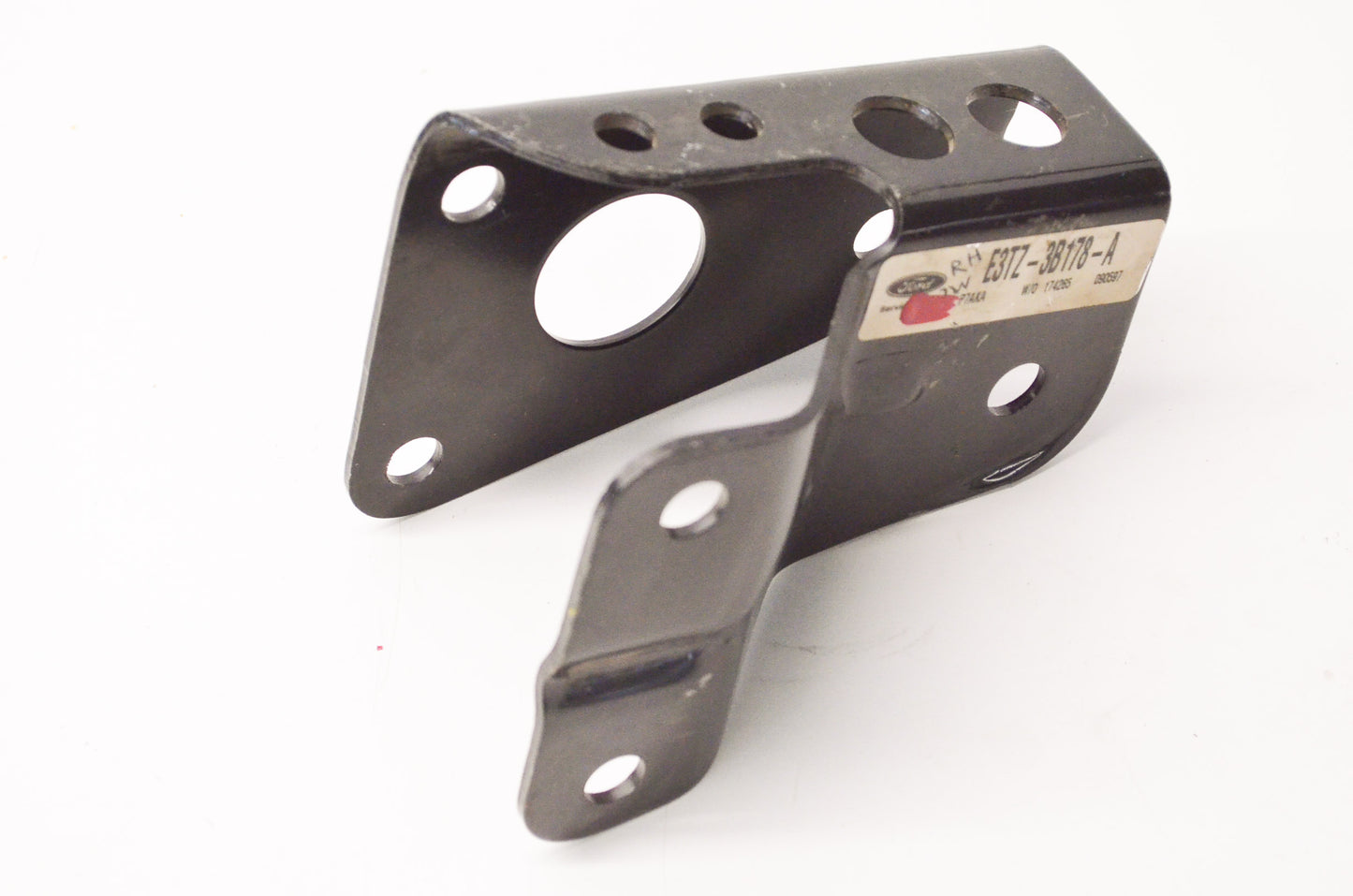 New OEM Ford E3TZ3B178A Axle Pivot Bracket NOS