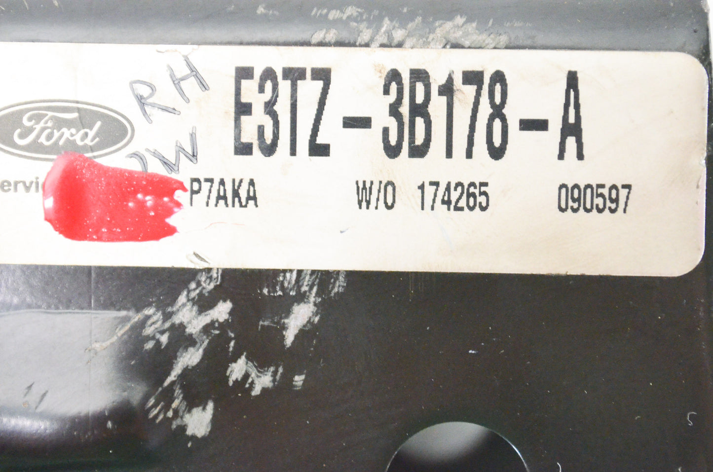 New OEM Ford E3TZ3B178A Axle Pivot Bracket NOS