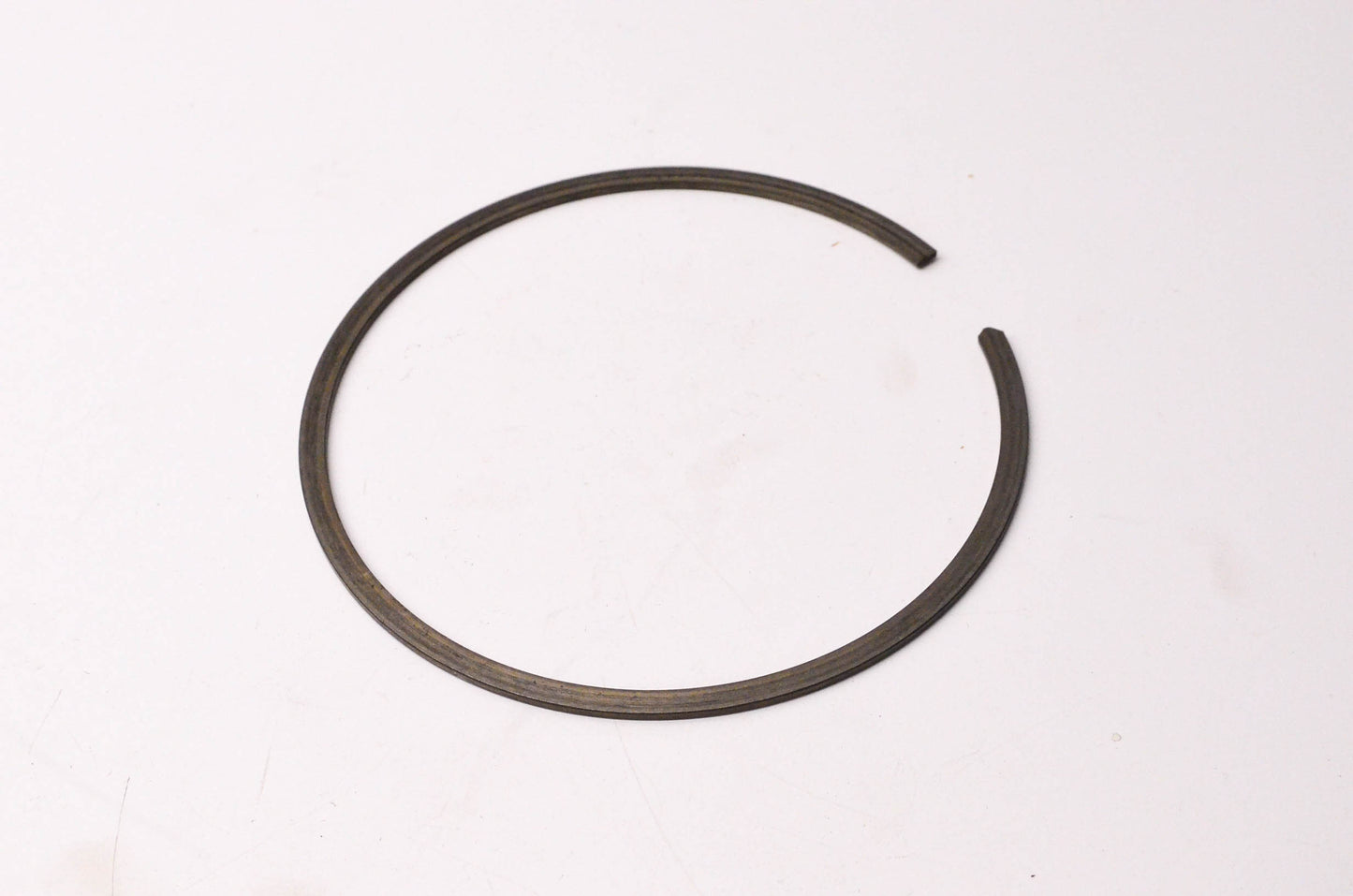 New OEM Ford F8DZ7D483AD Snap Ring NOS