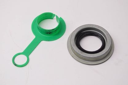 New OEM Ford BRS-181, BB5Z1S177C Output Trans Seal NOS