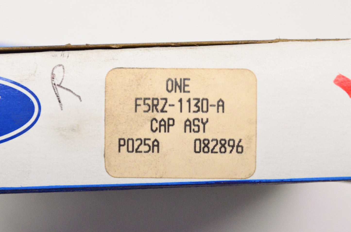 New OEM Ford F5RZ-1130-A, 082896 Center Hub Cap NOS