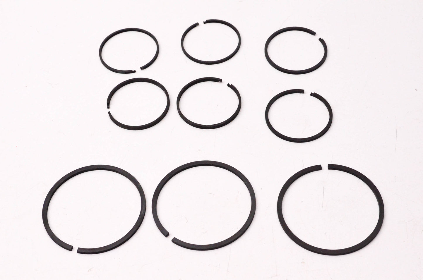 New OEM Ford D7AZ7153B Snap Ring Kit NOS