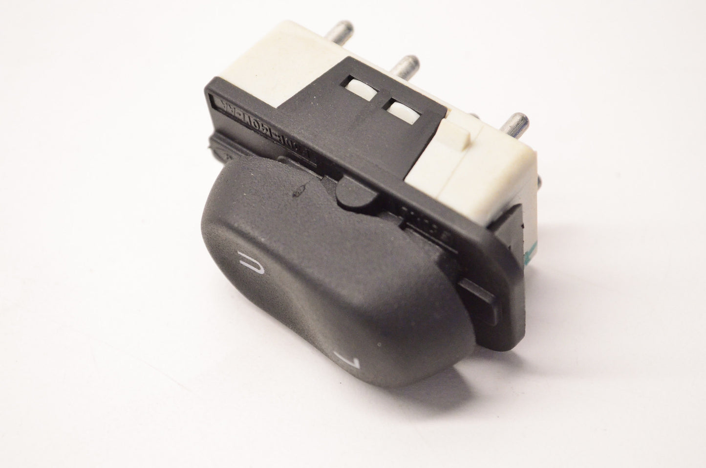 New OEM Ford F2DZ14028A Lock Switch NOS