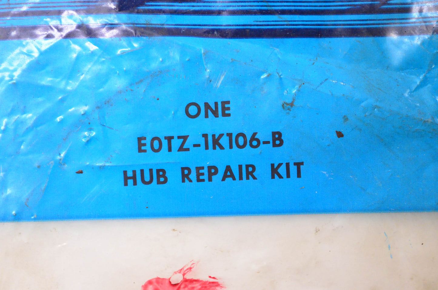New OEM Ford E0TZ1K106B Snap Ring & Seal NOS