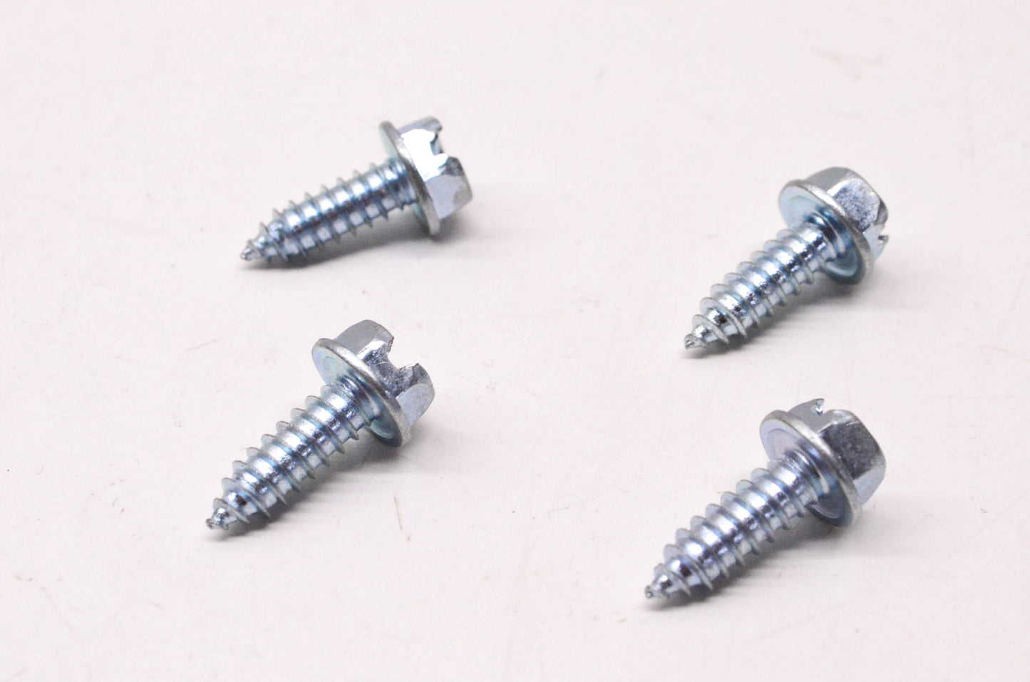 Au-Ve-Co 11369 License Plate Screws Qty 4 NOS