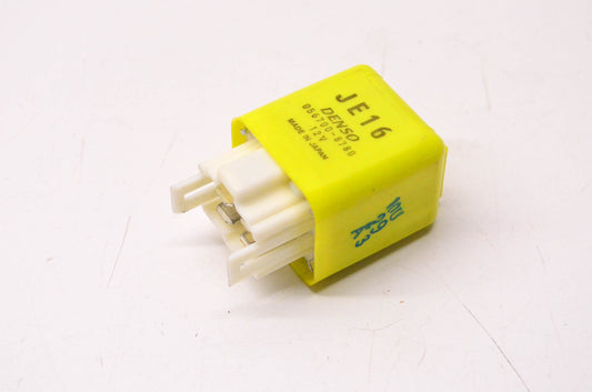 New OEM Ford DYE-593, F02Z12A646B Powertrain Control Module Relay NOS