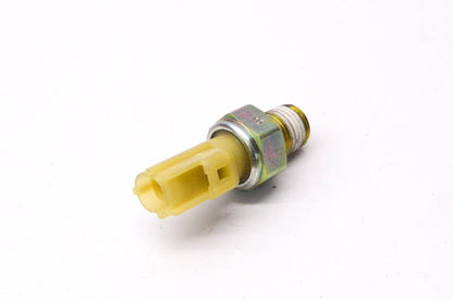 New OEM Ford SW-5270, F8AZ9278DA Engine Oil Pressure Switch NOS