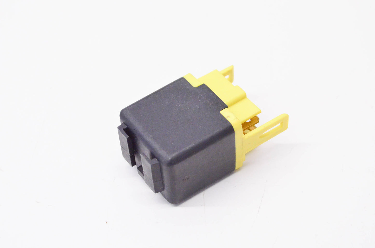 New OEM Ford HBE-129, F1CZ13853A Horn Relay NOS