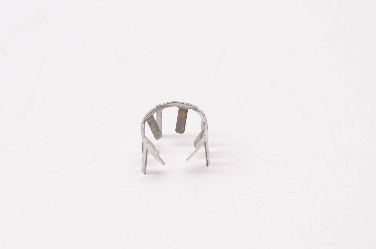 New OEM Ford E9UZ9B307A Fuel Line Clip NOS