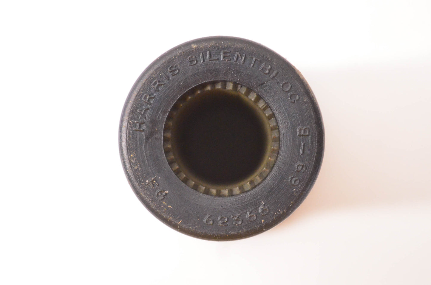New OEM Ford FG62366, C3AZ3356A, 69-B Idler Arm Upper Bushing NOS