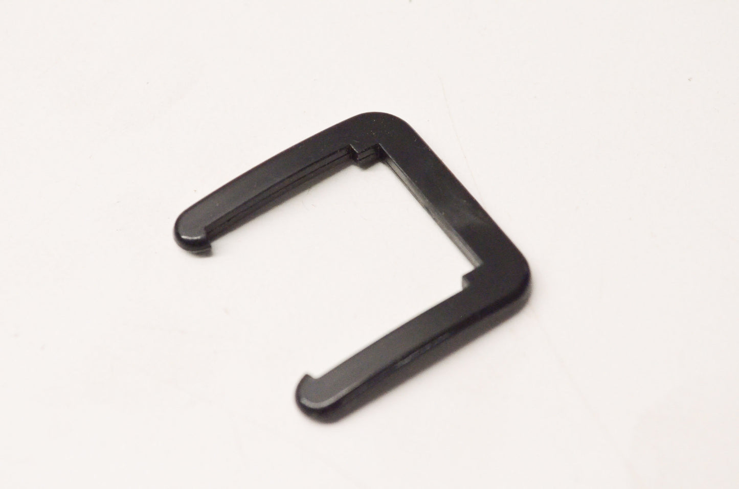 New OEM Ford D8BZ5406088B Glove Box Lock Retainer Clip NOS