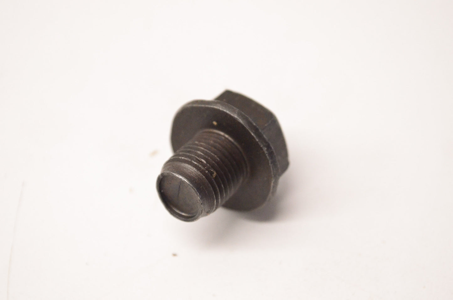 New OEM Ford D6TZ6730A Drain Plug NOS
