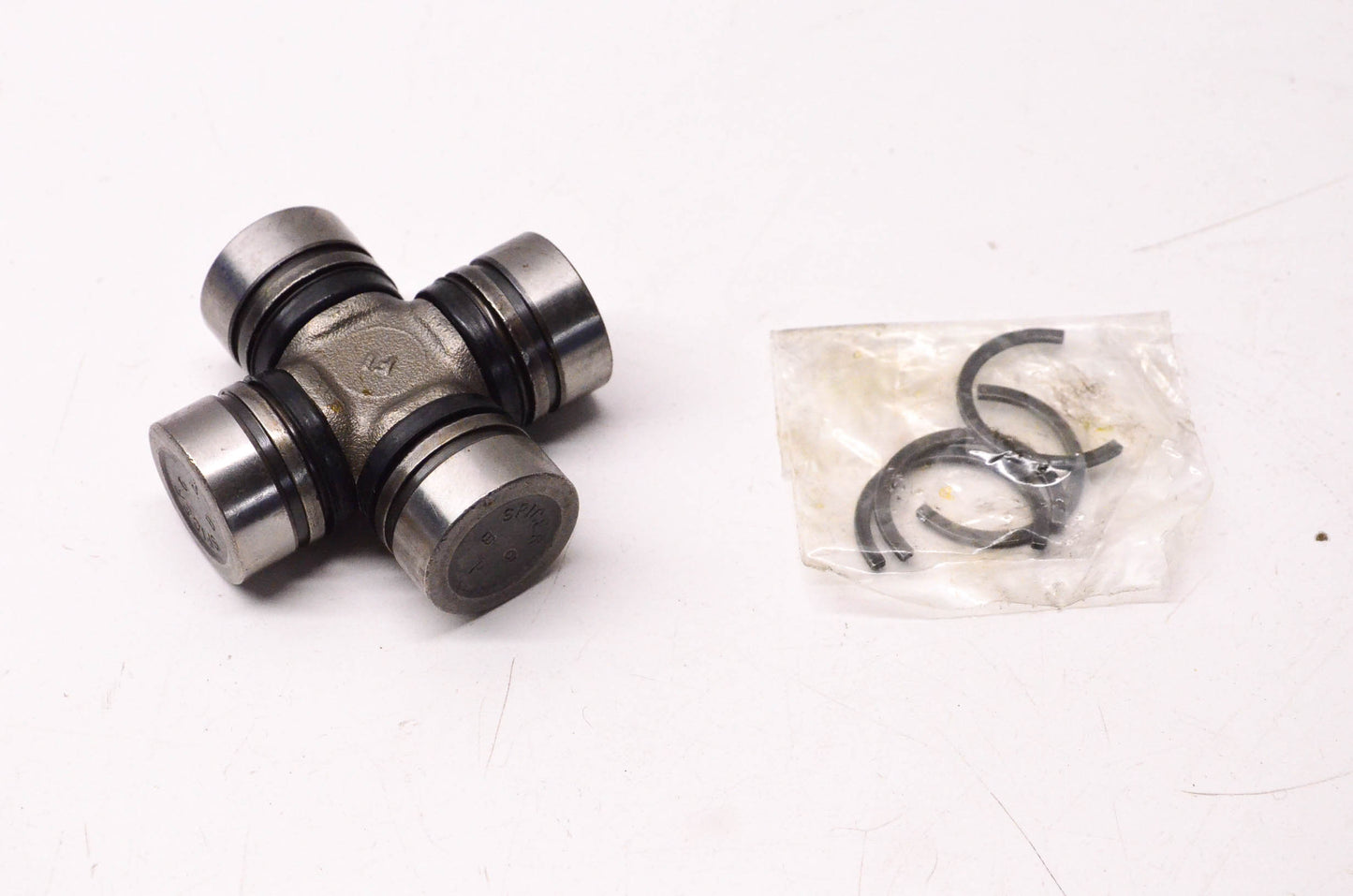 New OEM Ford E3TZ3249A U-Joint Kit NOS