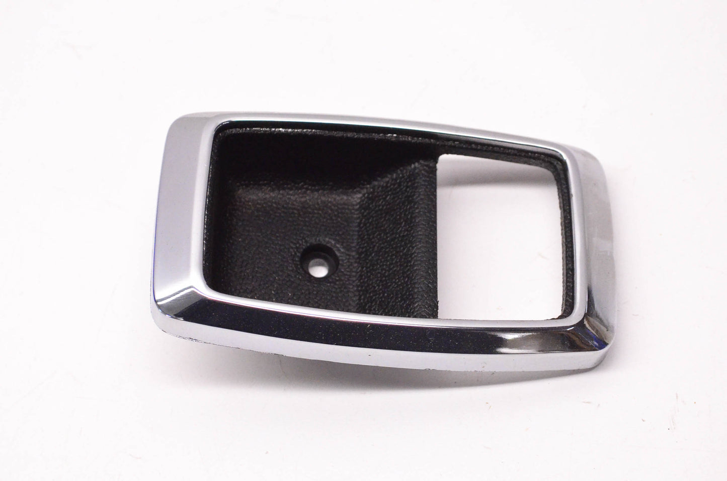 New OEM Ford D8BZ5422634B, E4FZ5822634B Door Handle Trim Bezel NOS