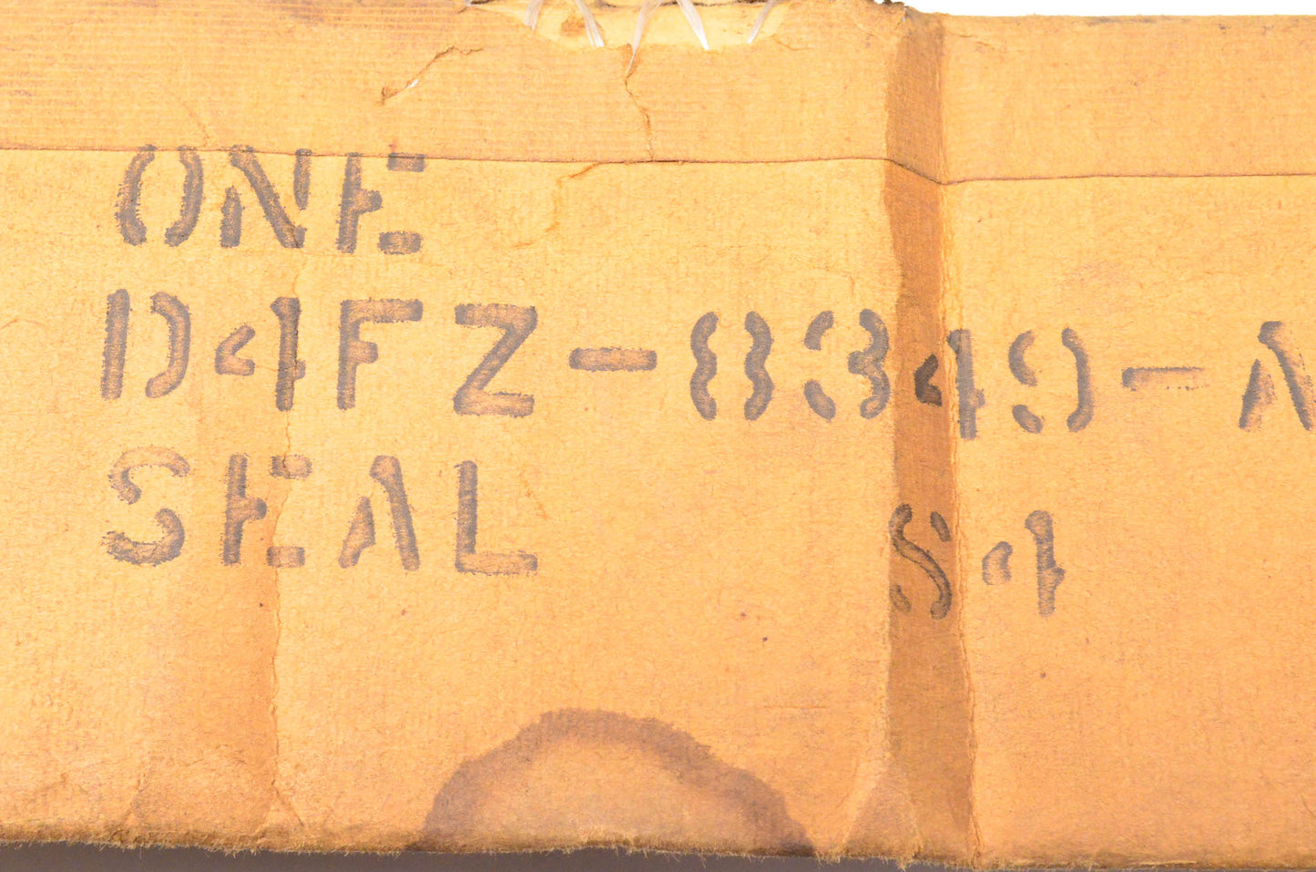 New OEM Ford D4FZ8349A Pinto Seal NOS