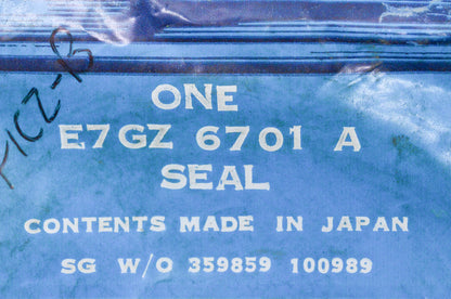New OEM Ford E7GZ6701A Oil Seal NOS