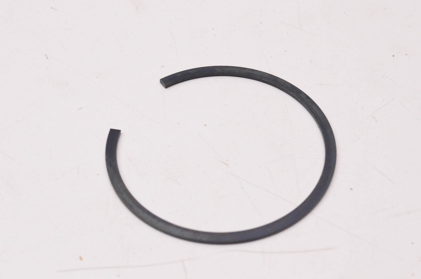 New OEM Ford F1FP7G342AA Clutch Snap Ring NOS