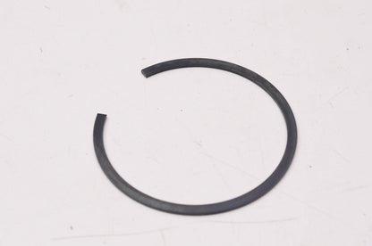 New OEM Ford F1FP7G342AA Clutch Snap Ring NOS