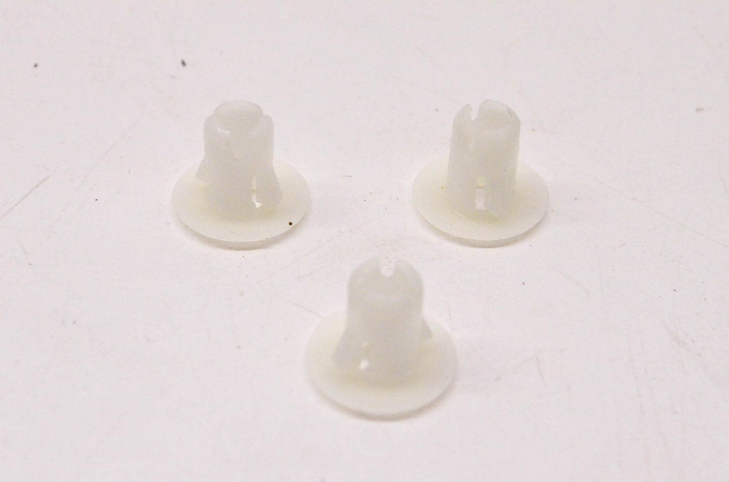 New OEM Ford W707780S300 Grommets Qty 3 NOS