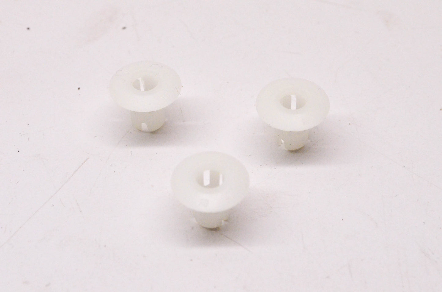 New OEM Ford W707780S300 Grommets Qty 3 NOS
