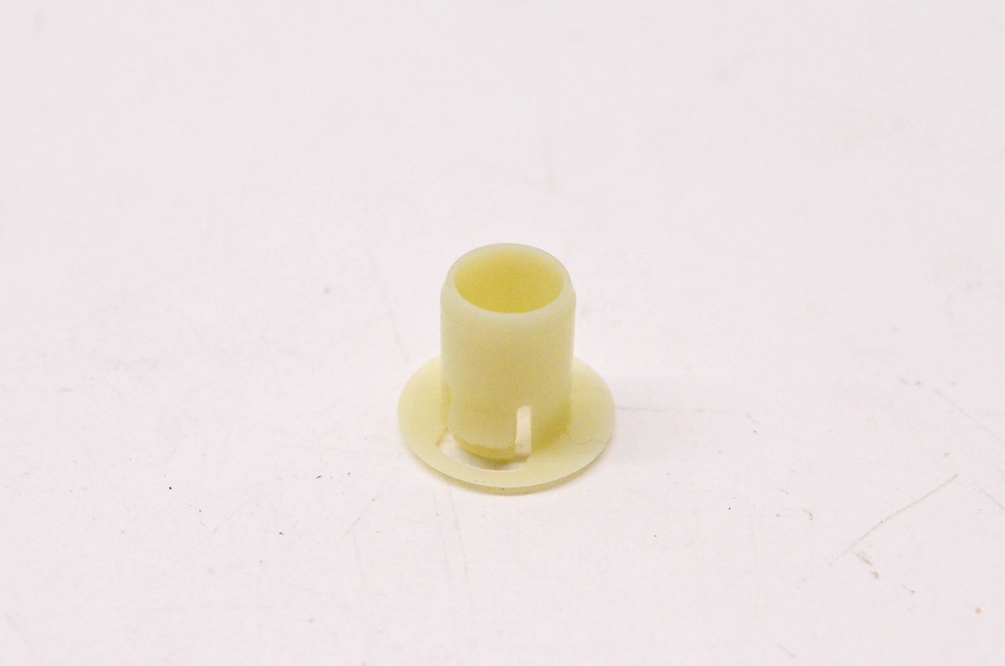 New OEM Ford W703253S300 Grommet NOS
