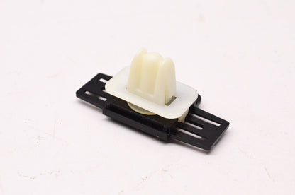 New OEM Ford W703475S300 Cowel Panel Clip NOS