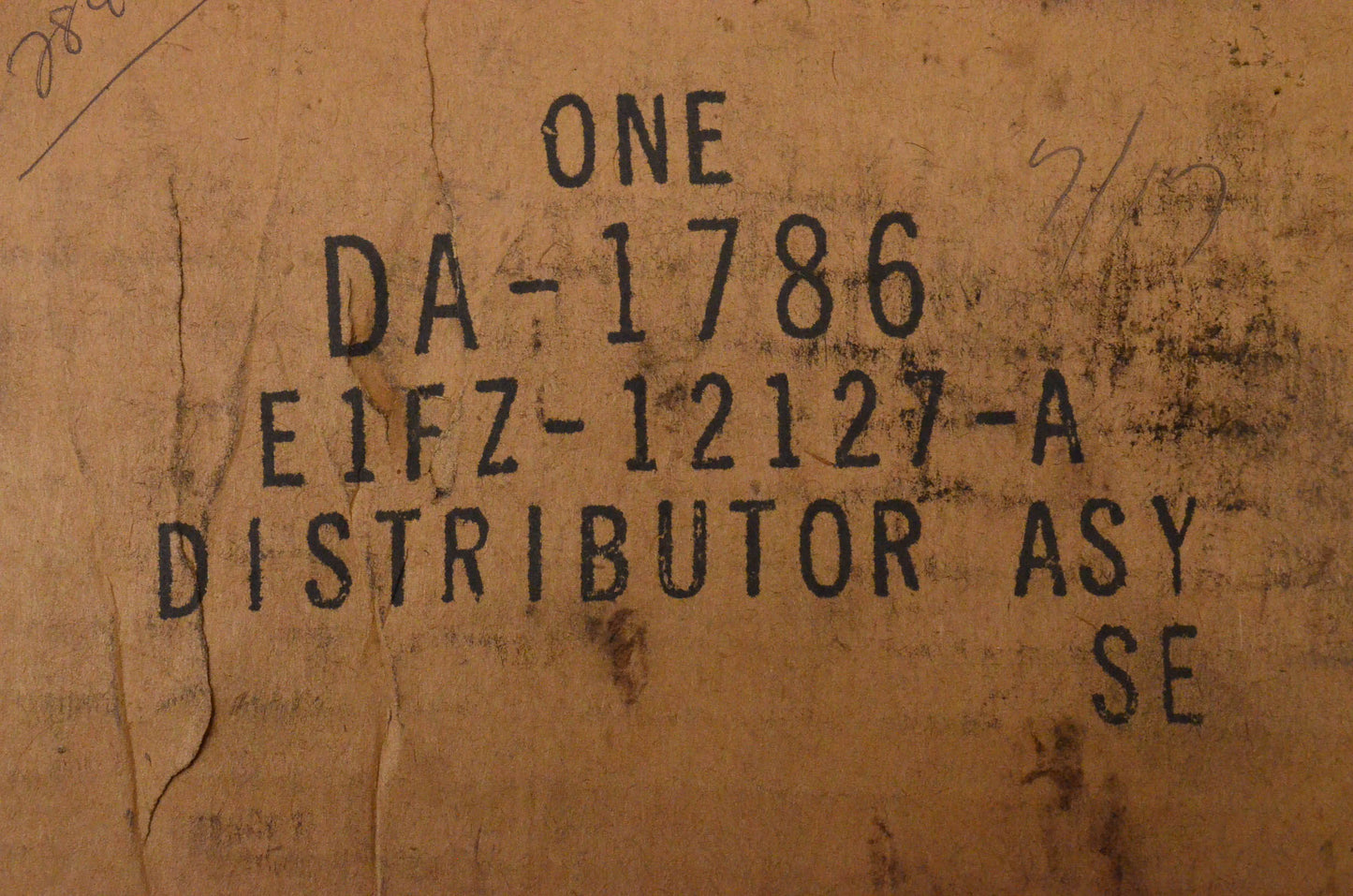 OEM Ford DA-1786, E1FZ12127A Distributor