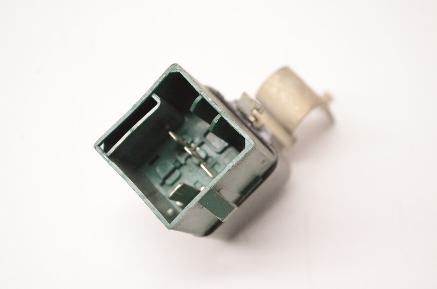 New OEM Ford E3FZ9345D Relay Assembly NOS