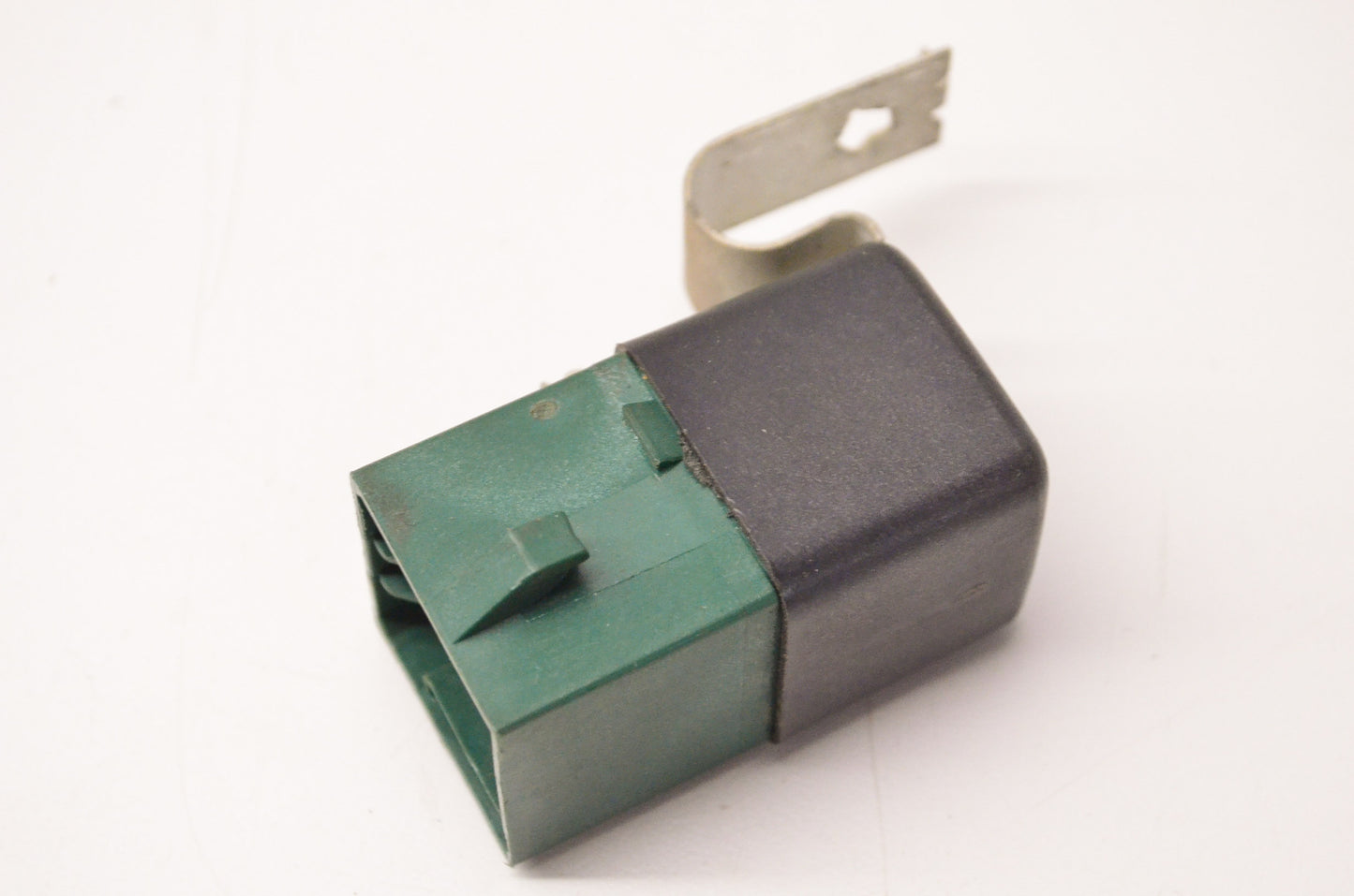 New OEM Ford E3FZ9345D Relay Assembly NOS