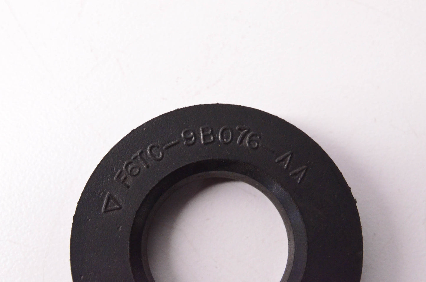 New OEM Ford F6TC-9B076-AA, F6TC9B076AA Grommet NOS