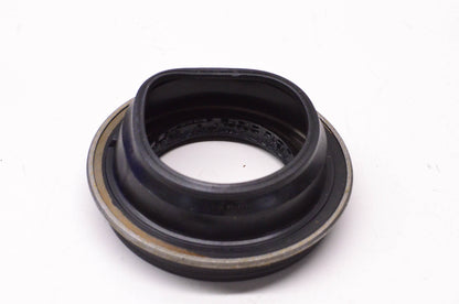 New OEM Ford 3C3Z-7052-CA Transmission Extension Housing Seal NOS