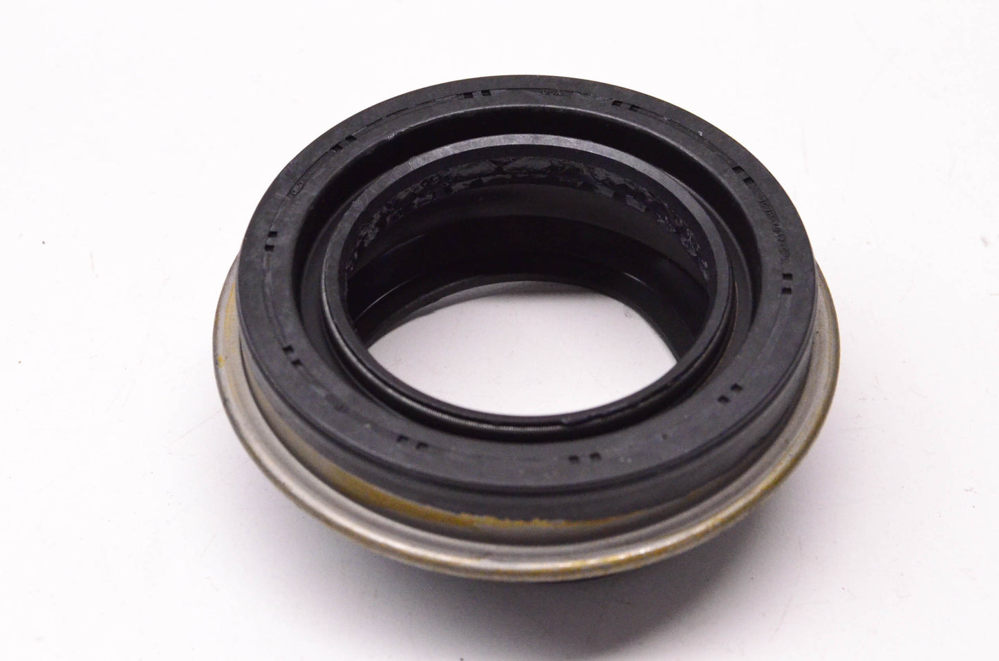New OEM Ford 3C3Z-7052-CA Transmission Extension Housing Seal NOS