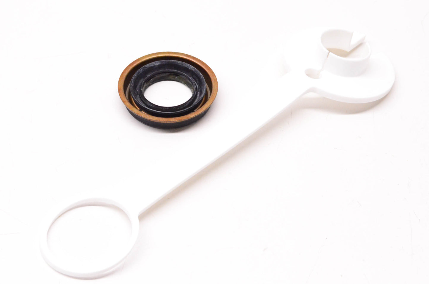 New OEM Ford 9L8Z-1177-D, 9L8Z-1177-E Output Shaft Seal NOS